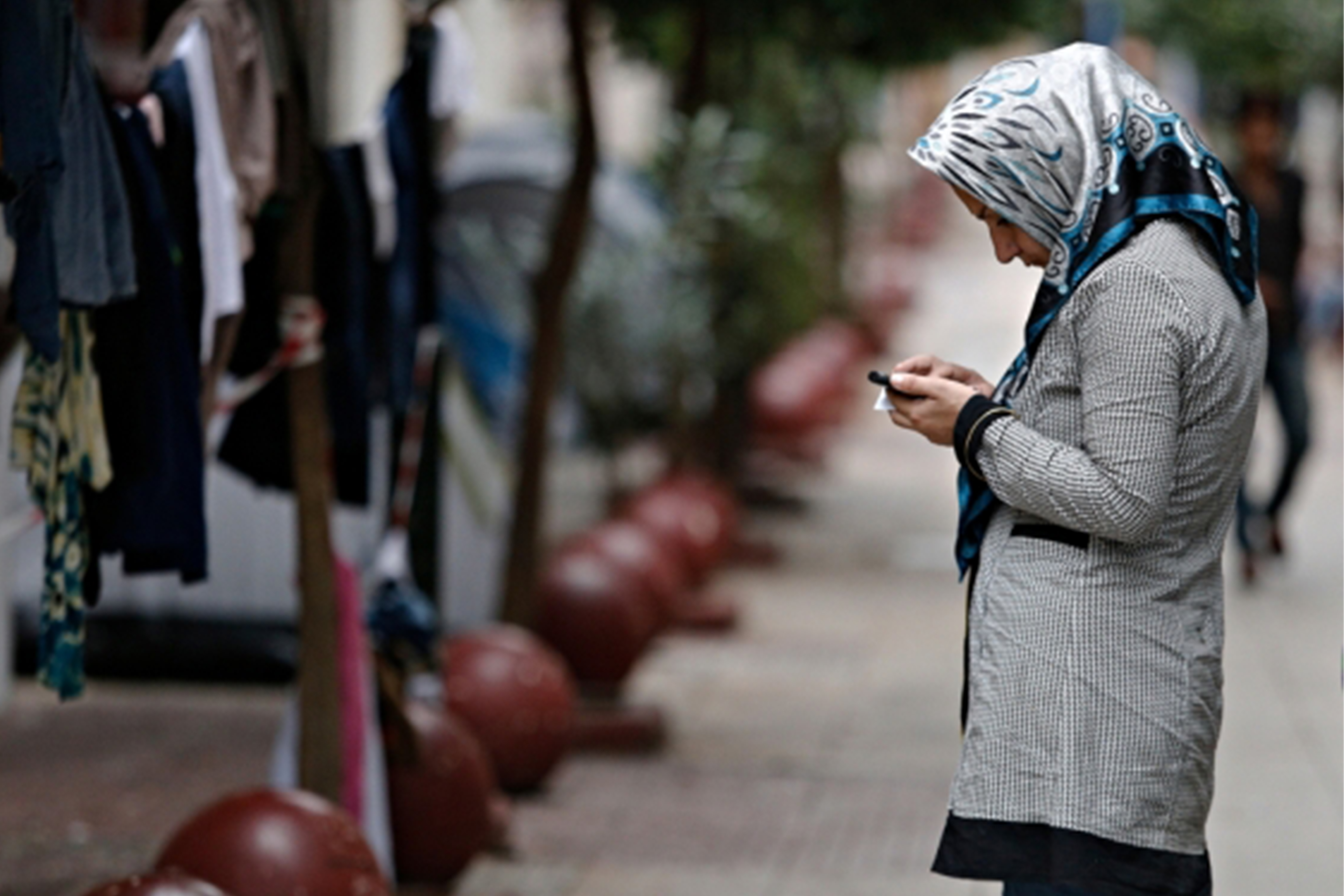 The majority of refugees have access to smartphones. Source: Shutterstock